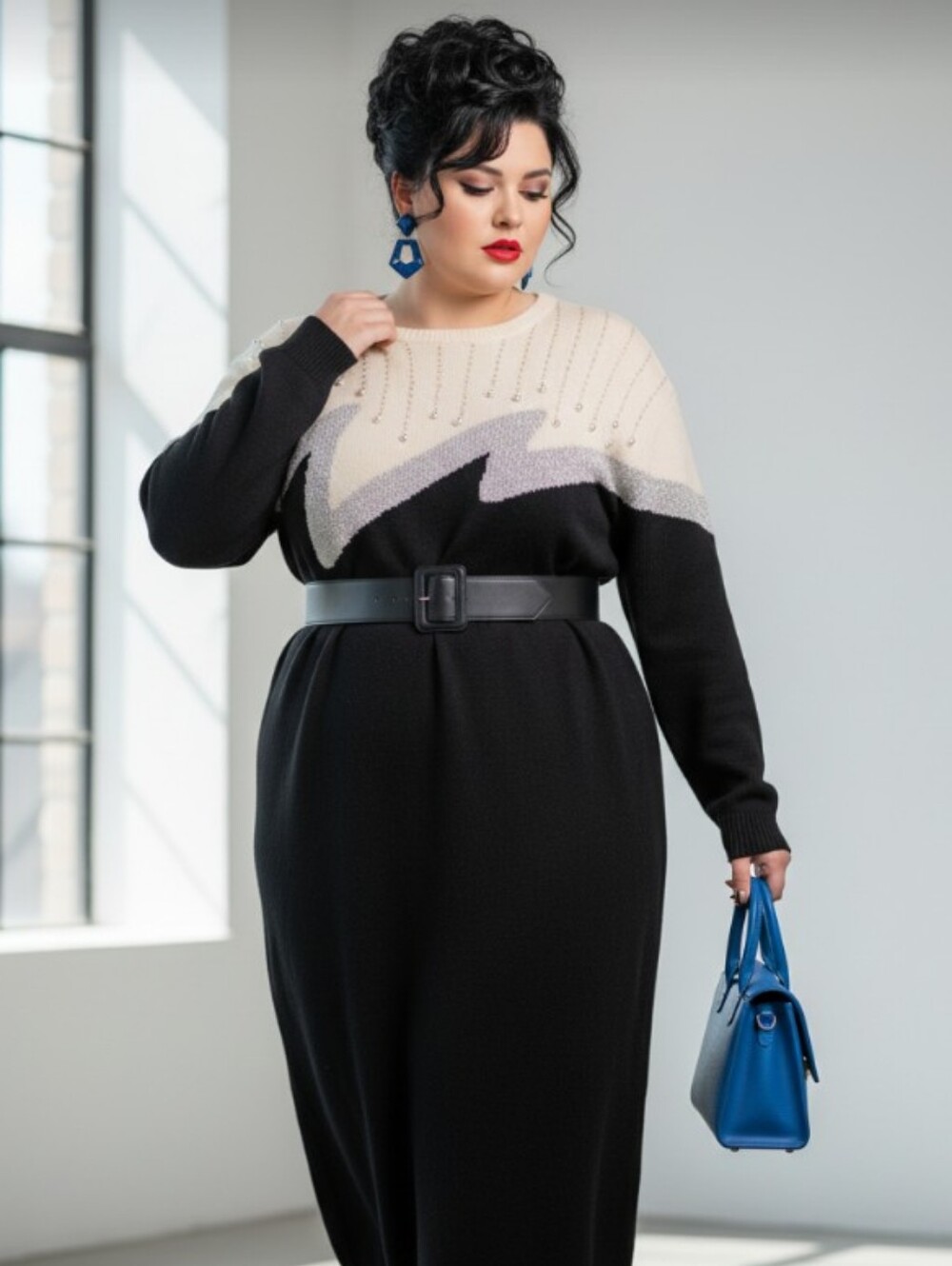 Plus-Size 80' s Style Black & Cream Knit Maxi Dress with Graphic Yoke